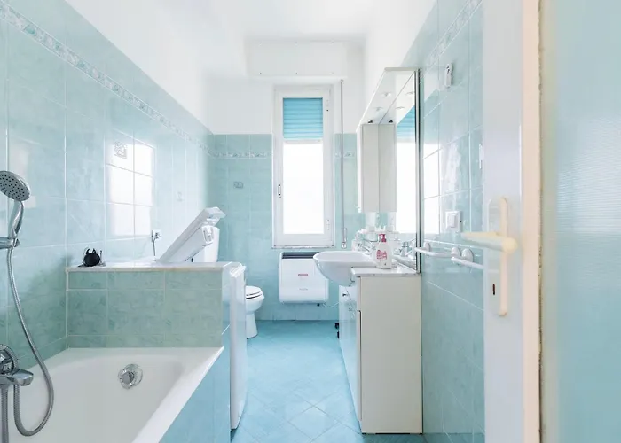 Il Mare In Ogni Stanza, *