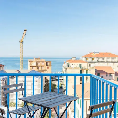 Il Mare In Ogni Stanza, Appartement Levanto